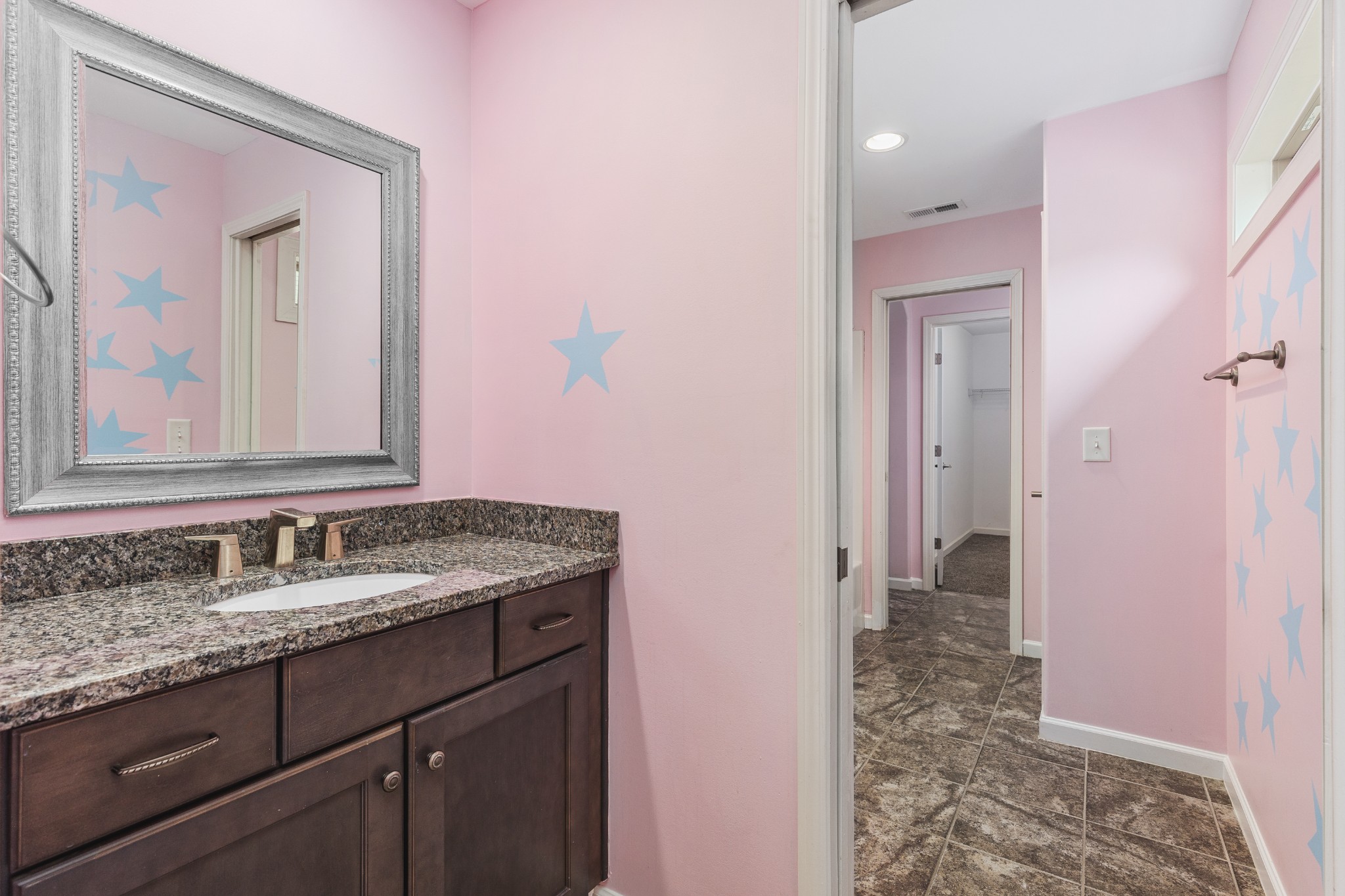 7201 Natchez Pointe Dr