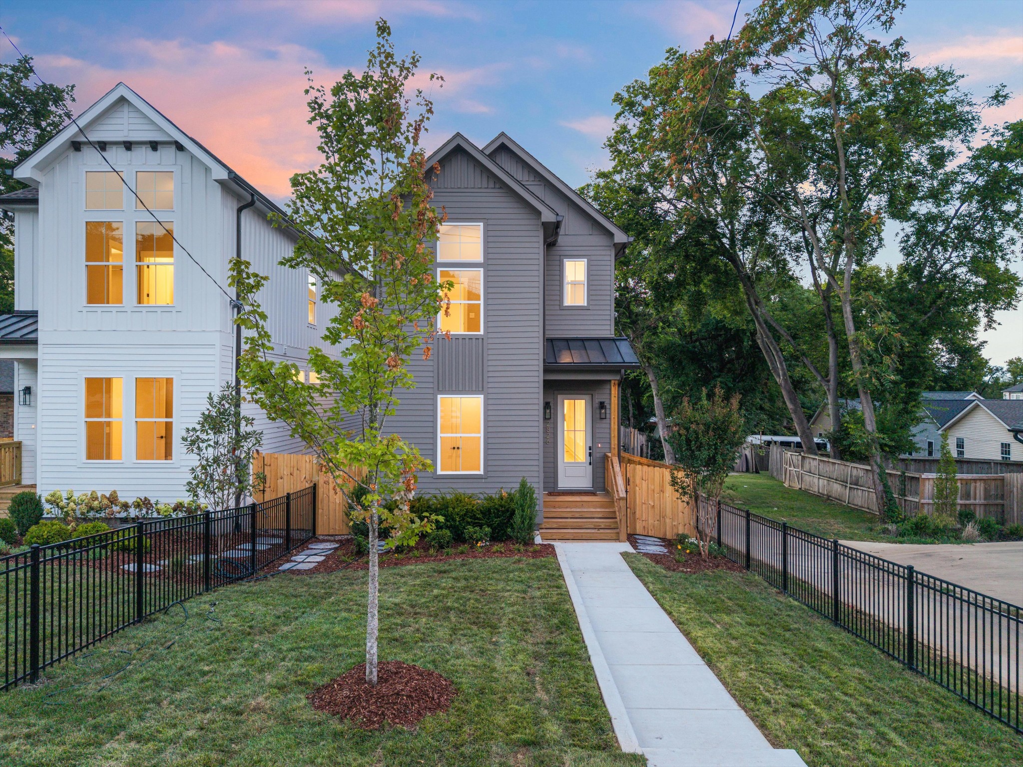 2826 Clifton Ave
