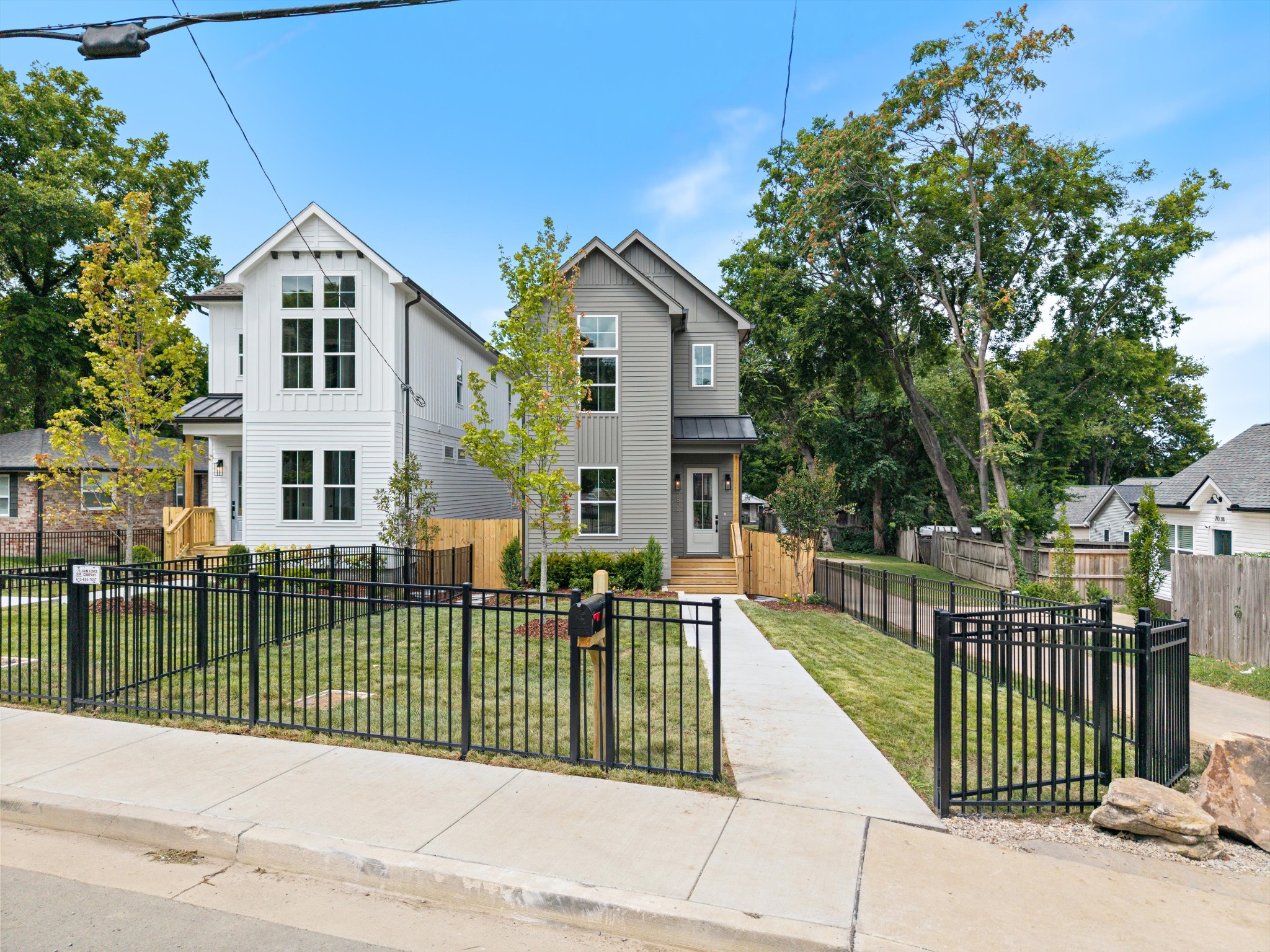 2826 Clifton Ave
