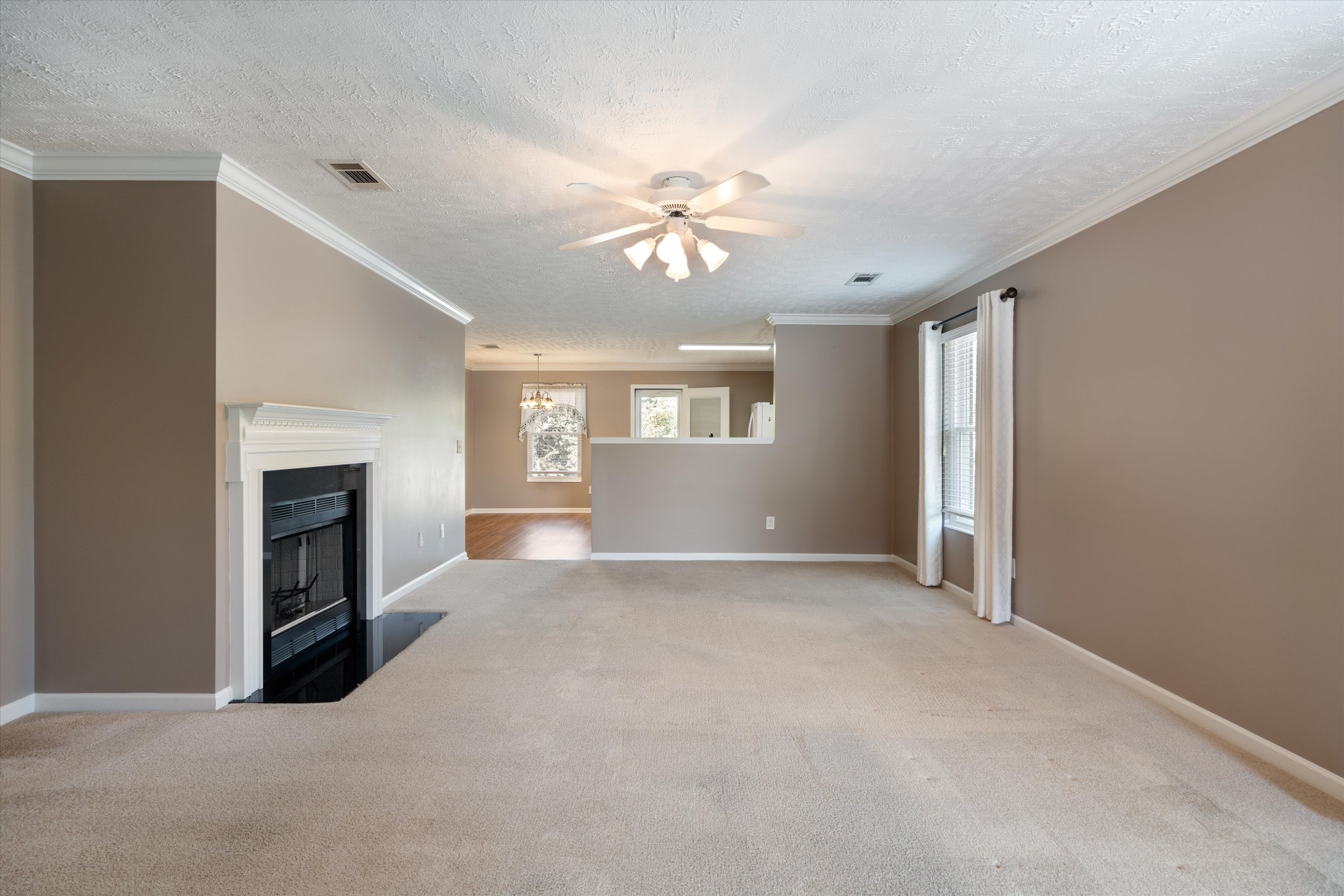 3353 Blaze Dr