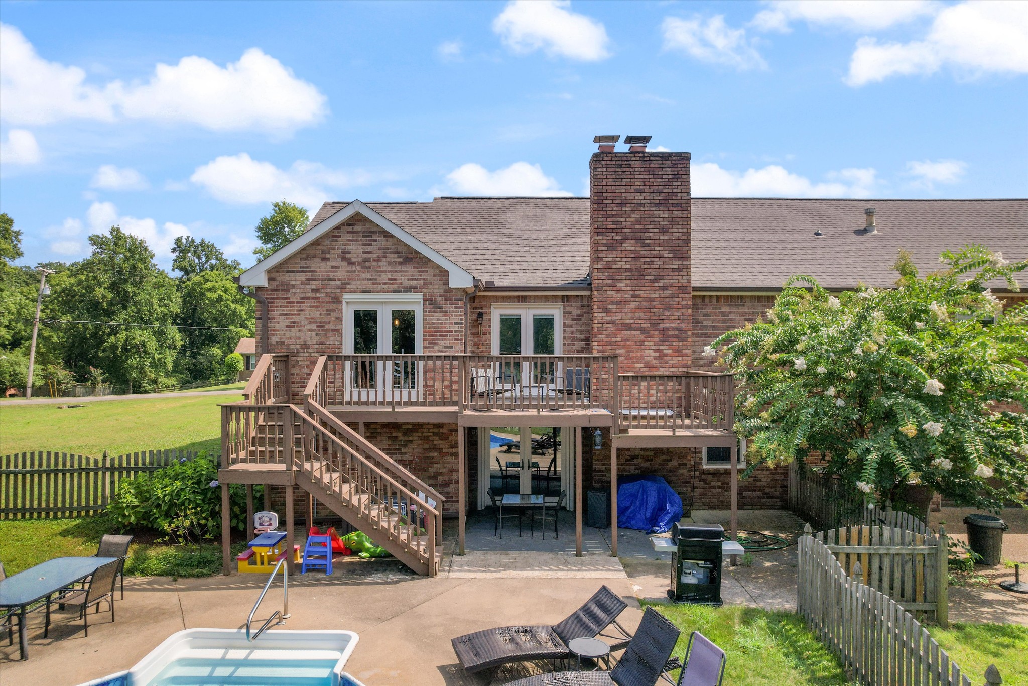 100 Sioux Ct