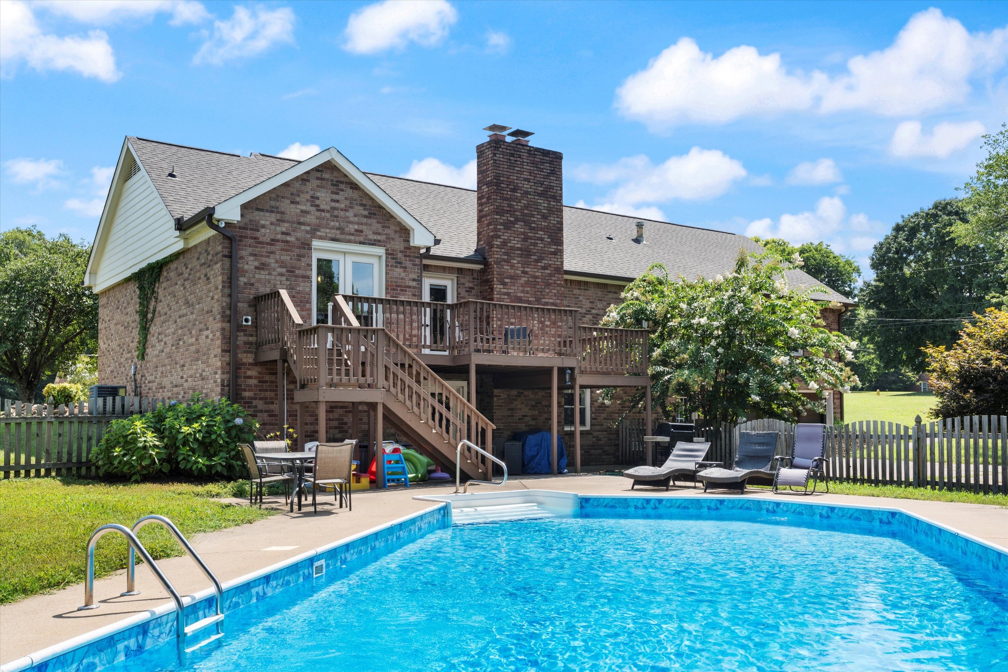 100 Sioux Ct