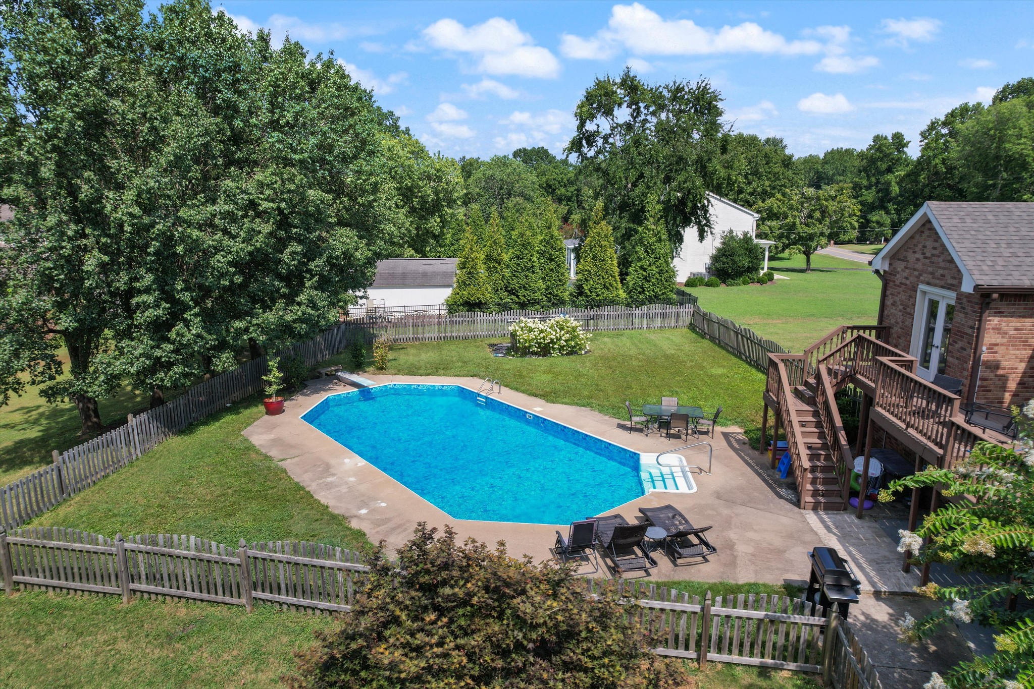 100 Sioux Ct