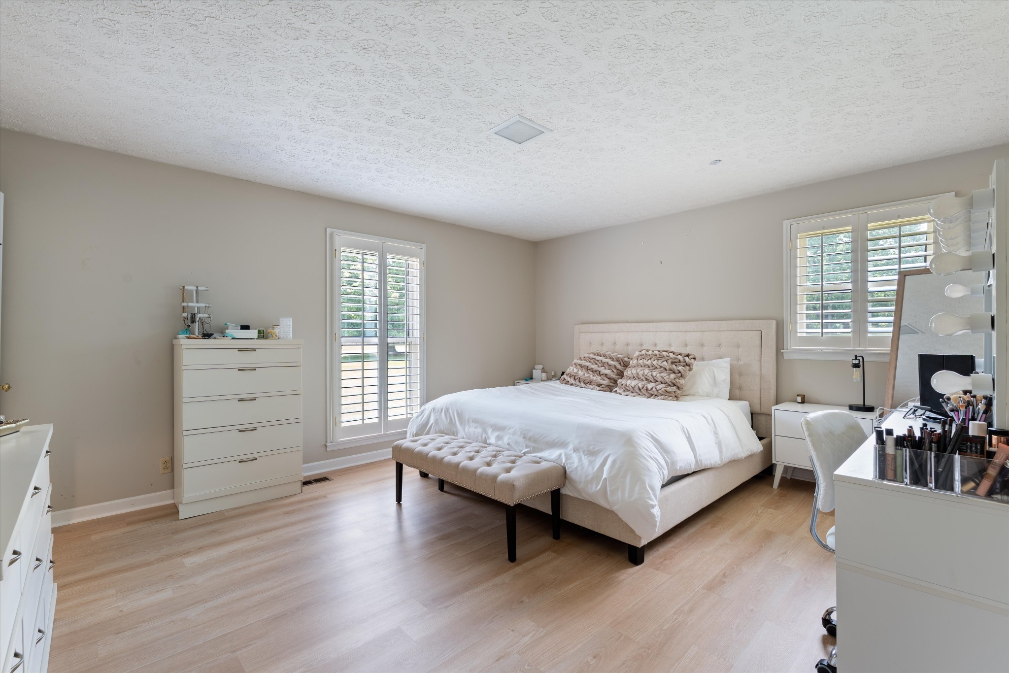 100 Sioux Ct