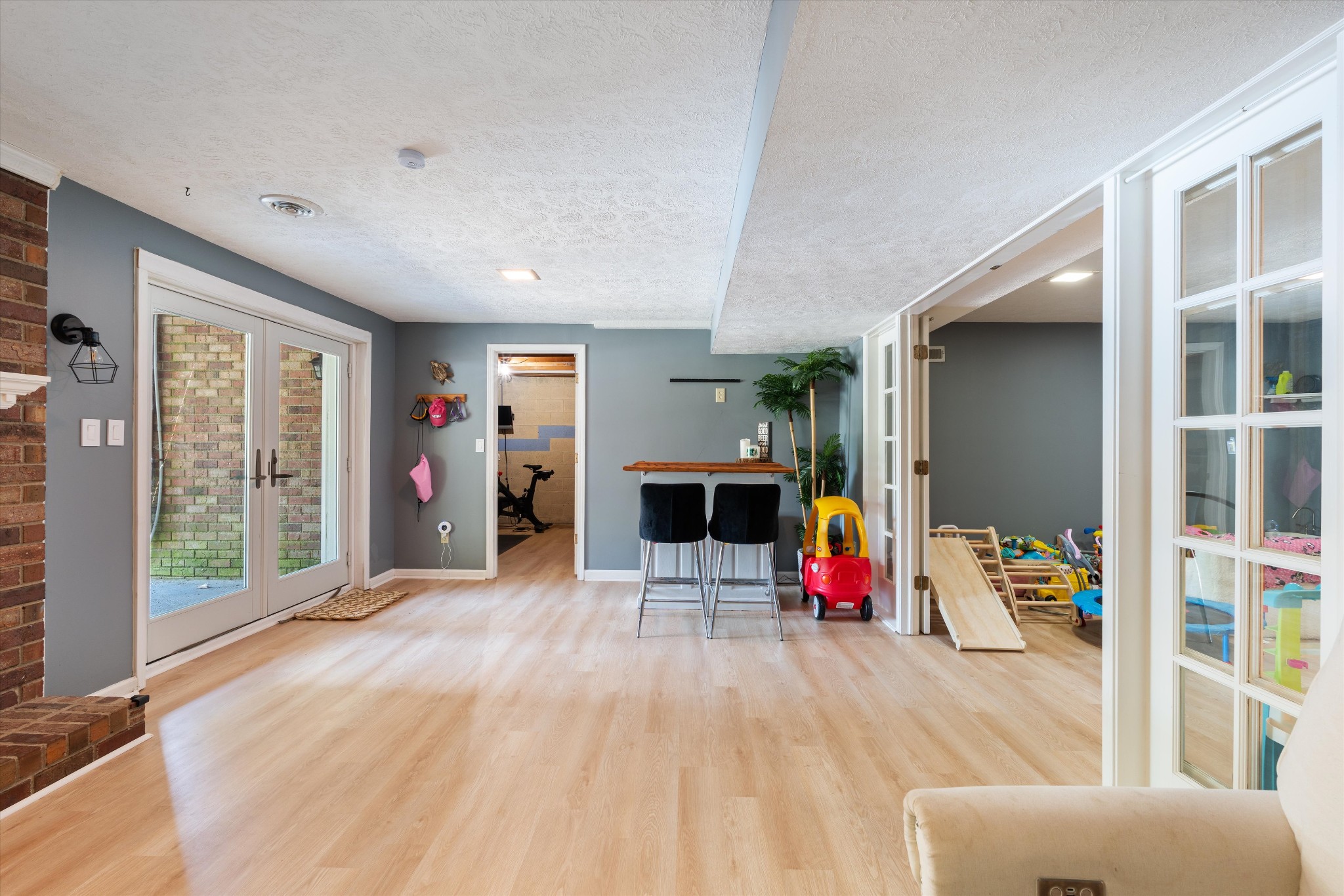 100 Sioux Ct