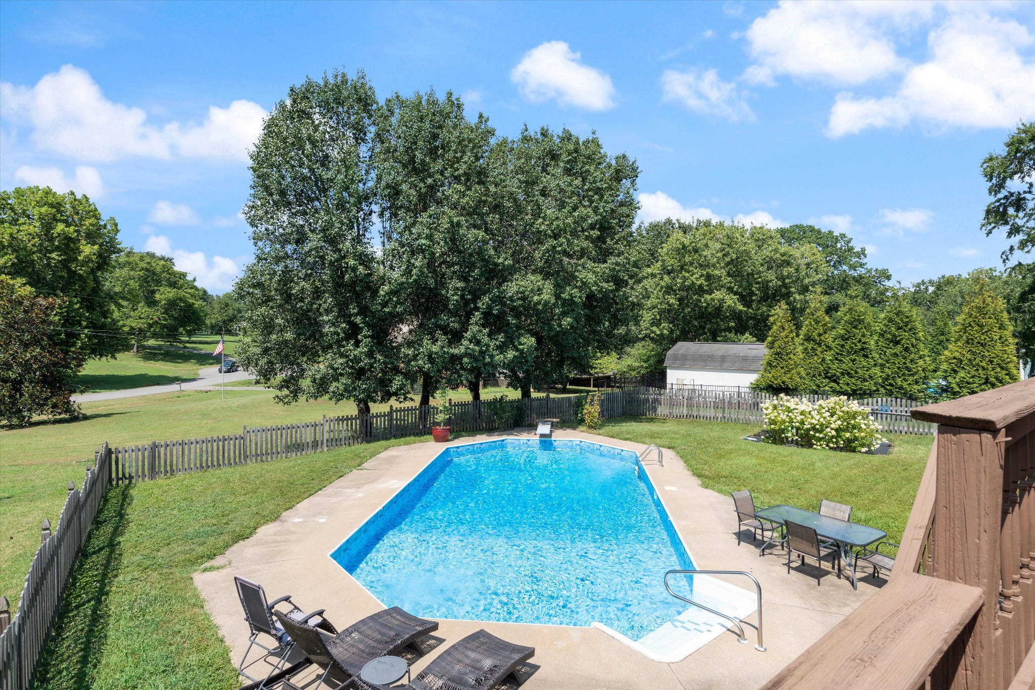 100 Sioux Ct