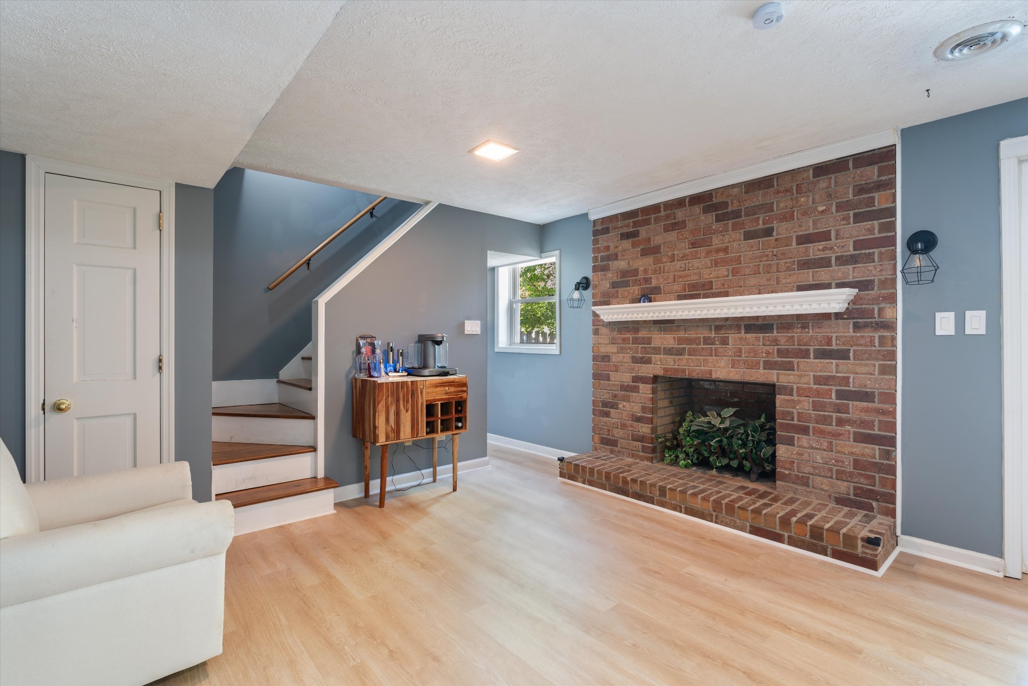 100 Sioux Ct