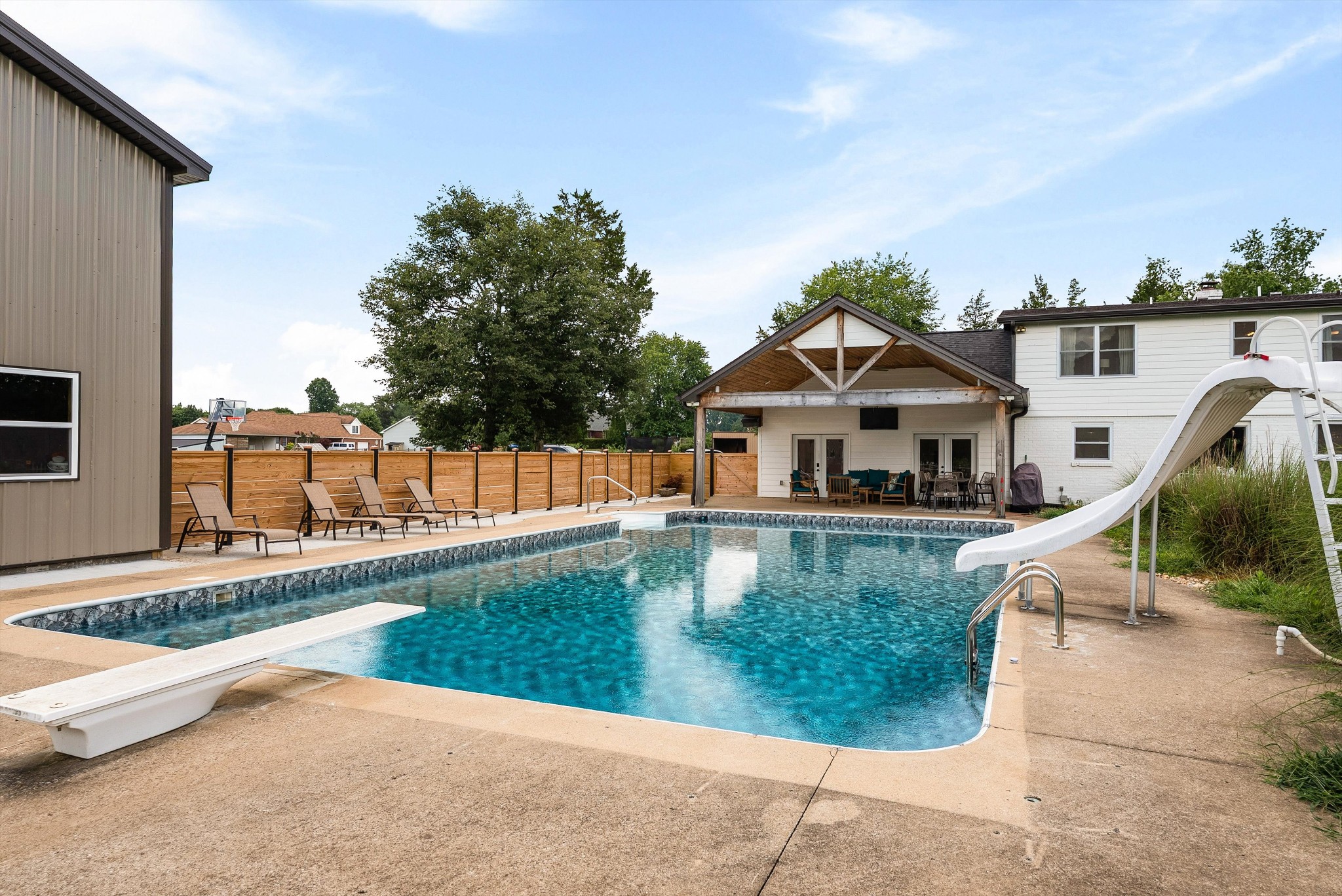 459 Bowling Branch Rd