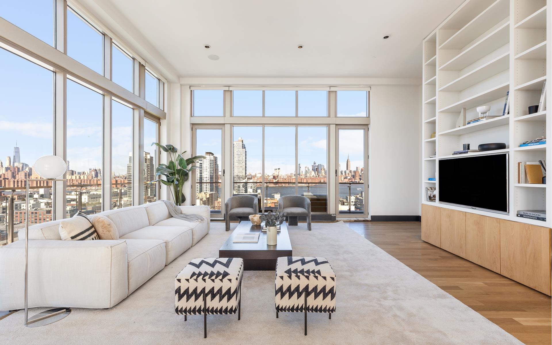 144 N 8TH Street PH2