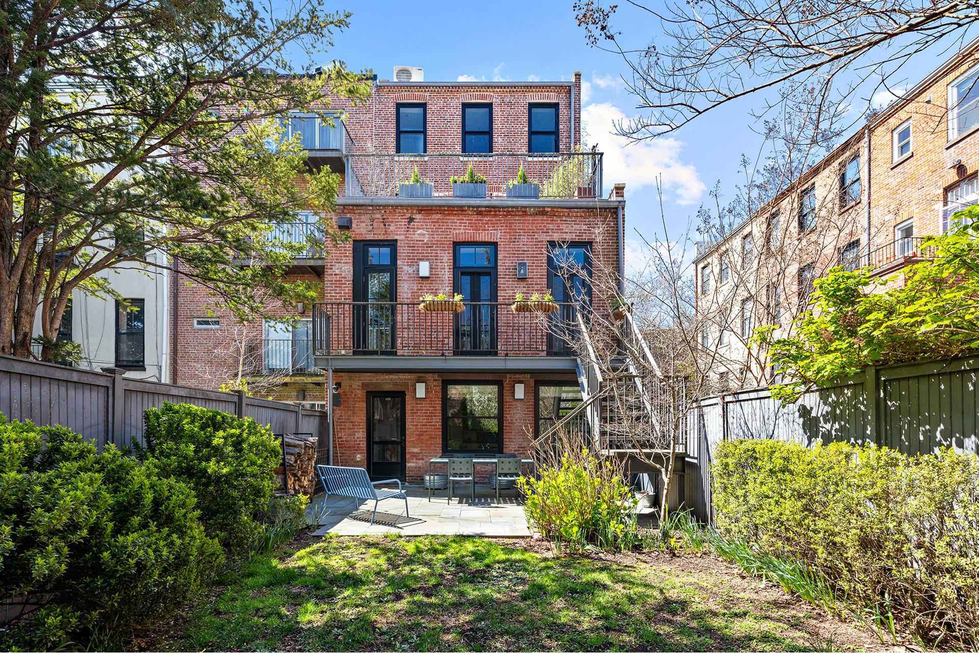 219 KANE Street