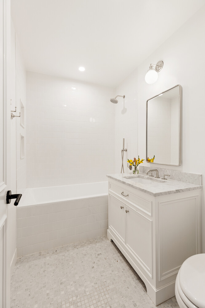 524 HALSEY Street TH1