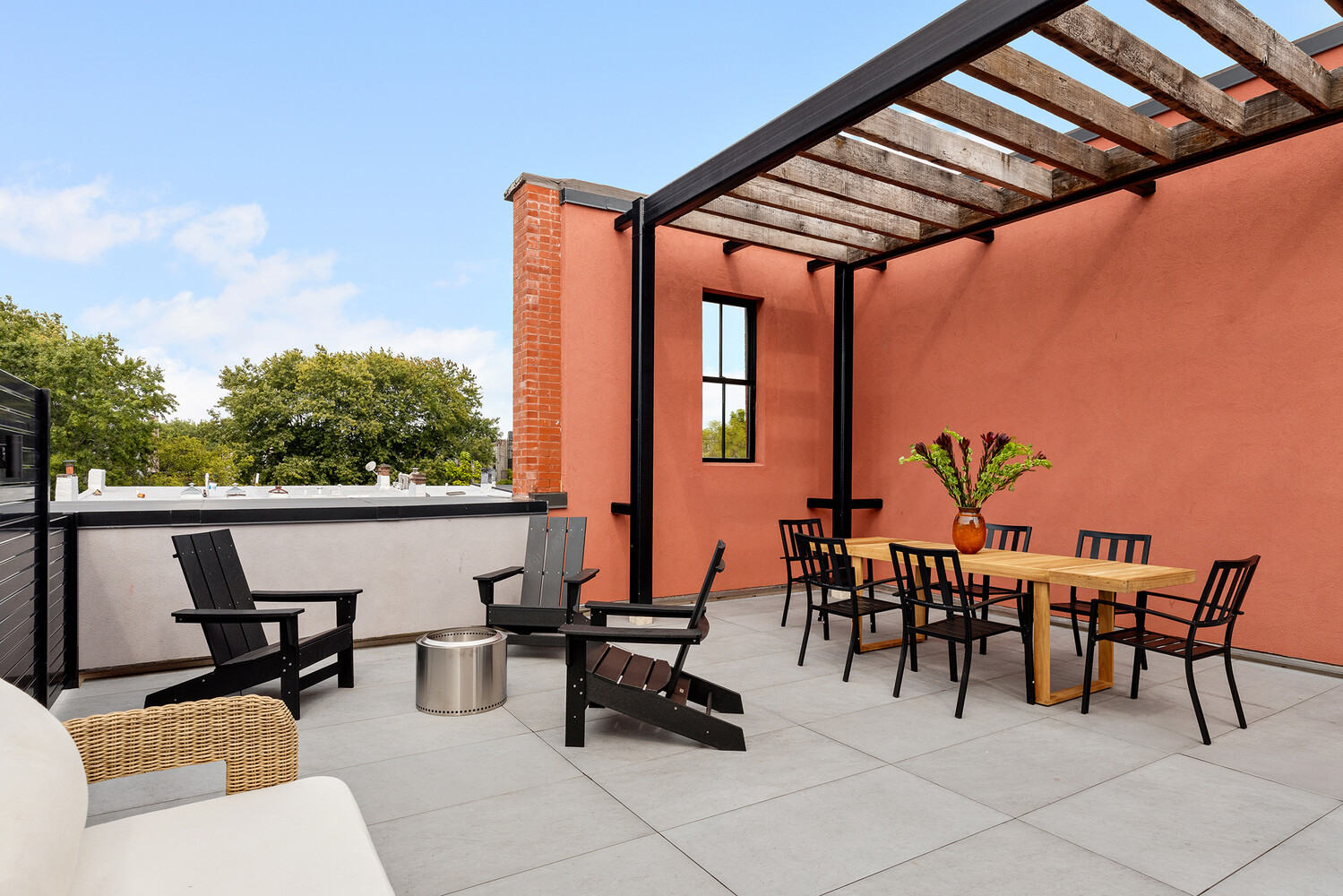 524 HALSEY Street TH1