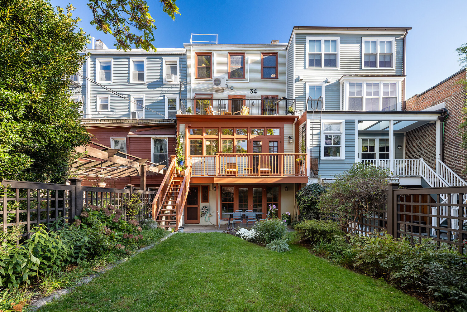 34 BERGEN Street
