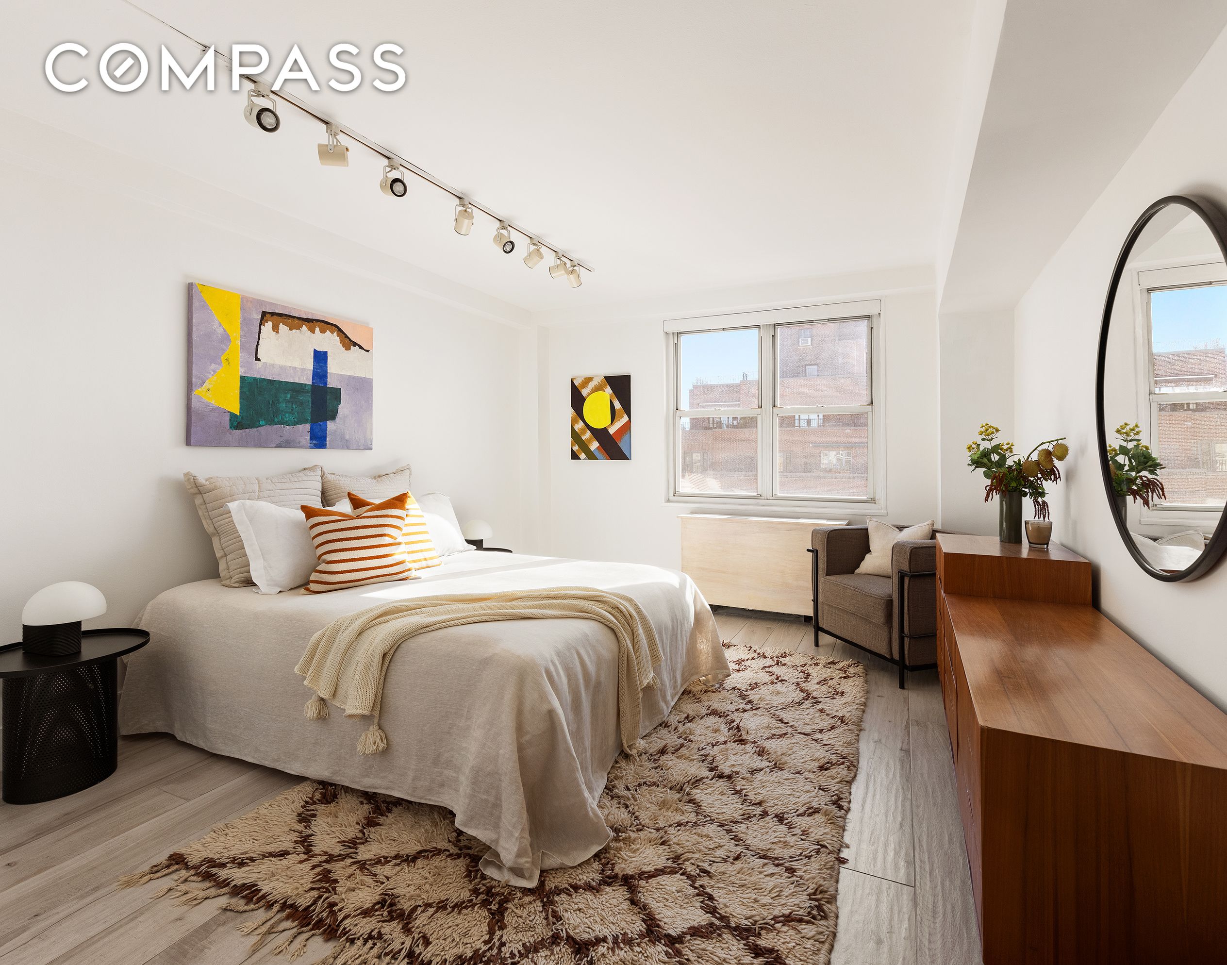 142 E 16th Street 22B