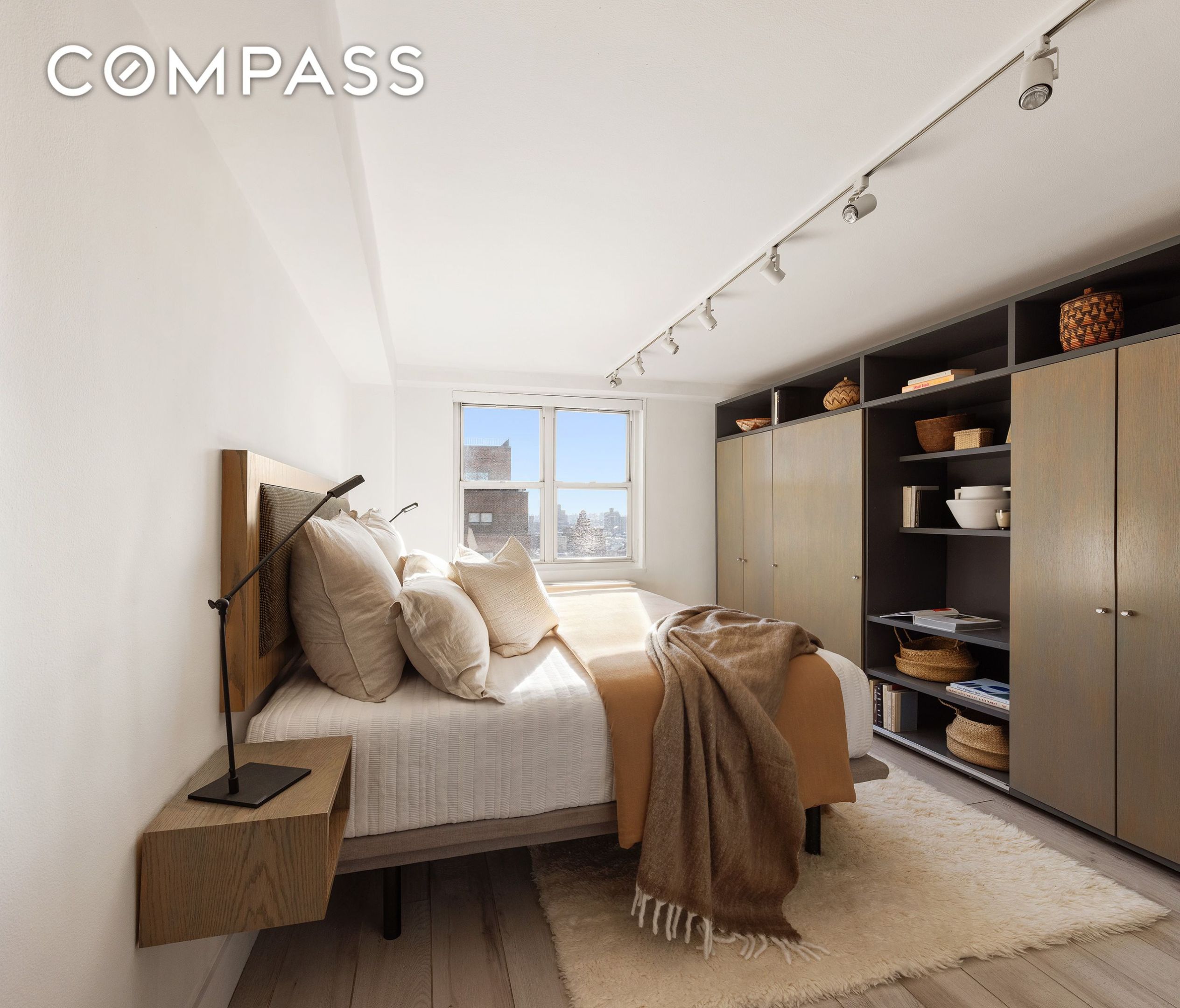 142 E 16th Street 22B