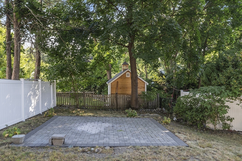 17 Coolidge Road