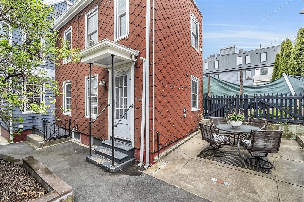 87 Condor Street # 1