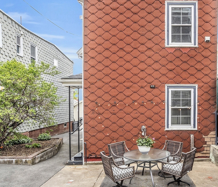 87 Condor Street # 1