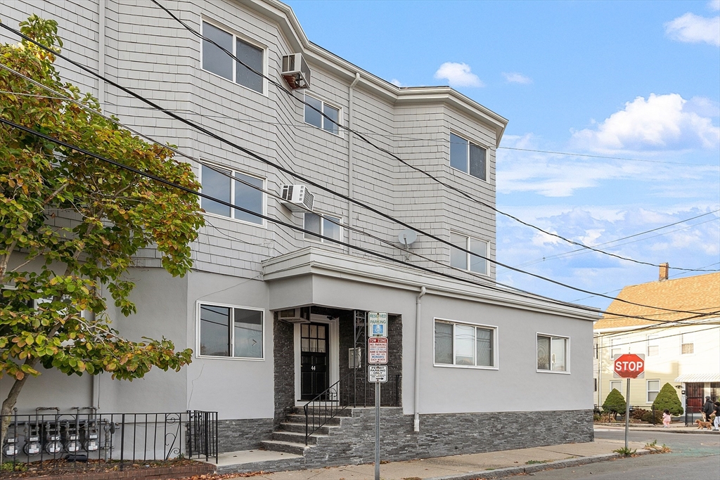 44 Dana Street # 1C
