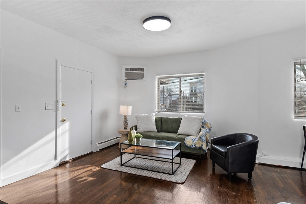 52 Bonair Street # 1B