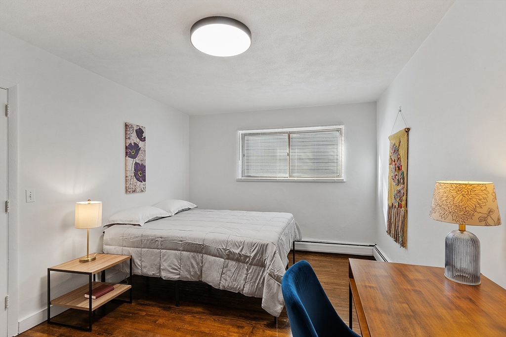 52 Bonair Street # 1B