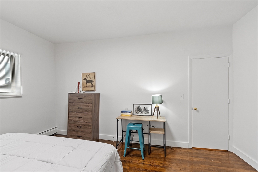 52 Bonair Street # 1B