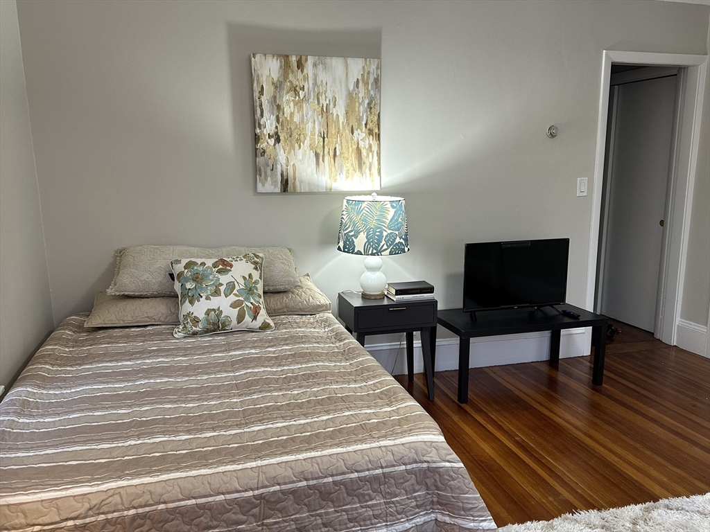 54 Bonair Street # 1A