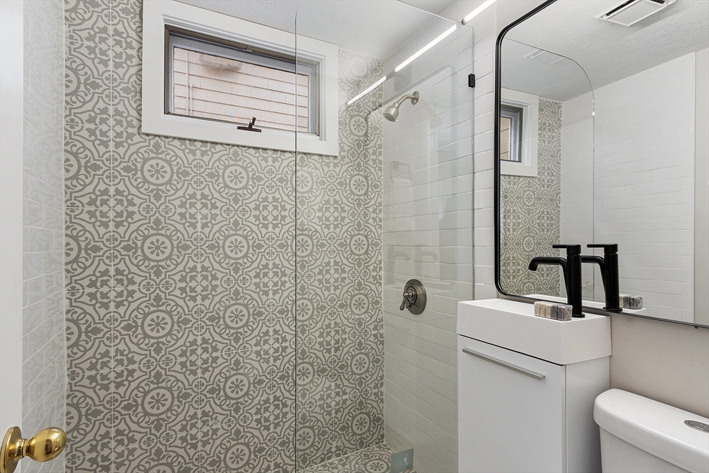 54 Bonair Street # 1A