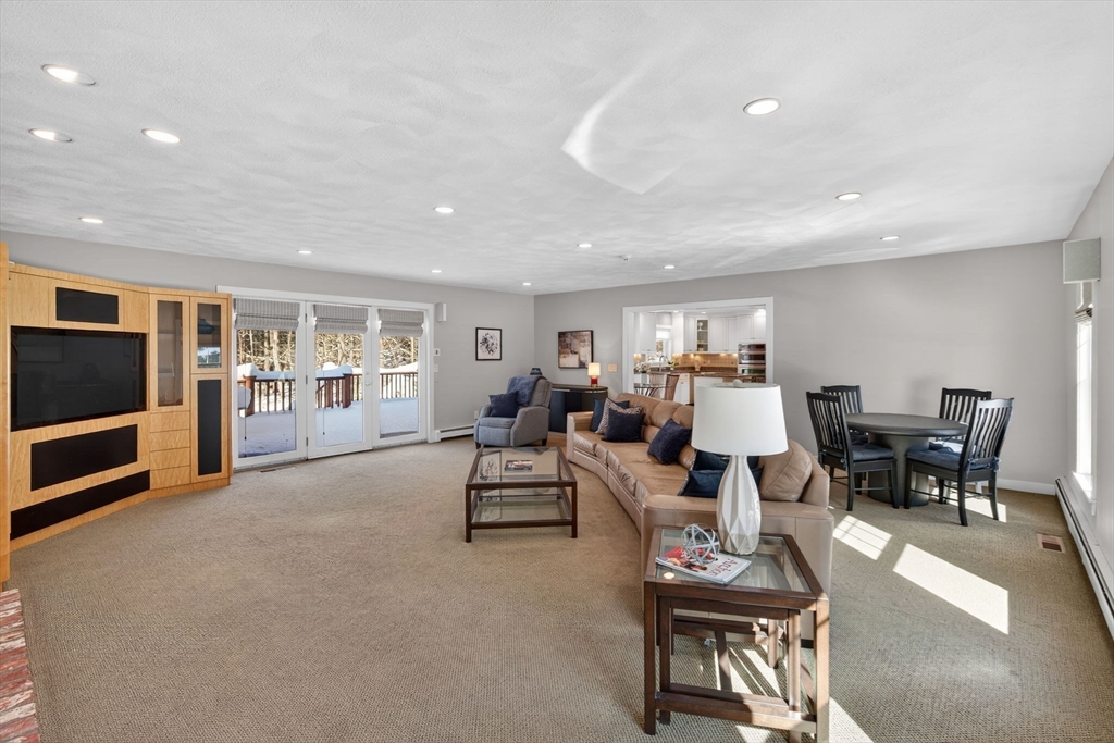 3 Worthington Green