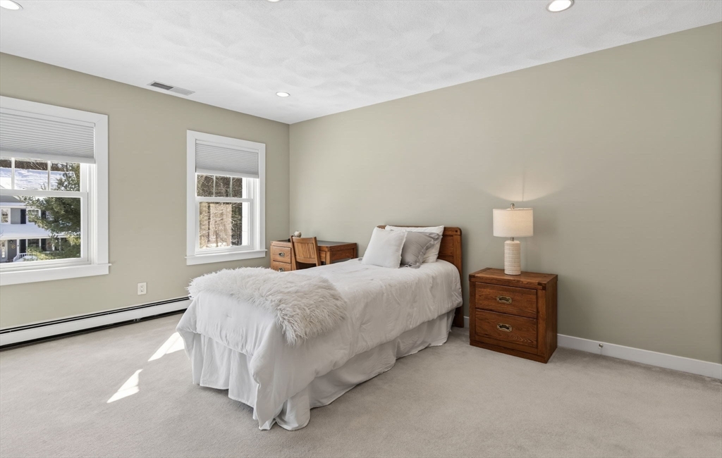 3 Worthington Green