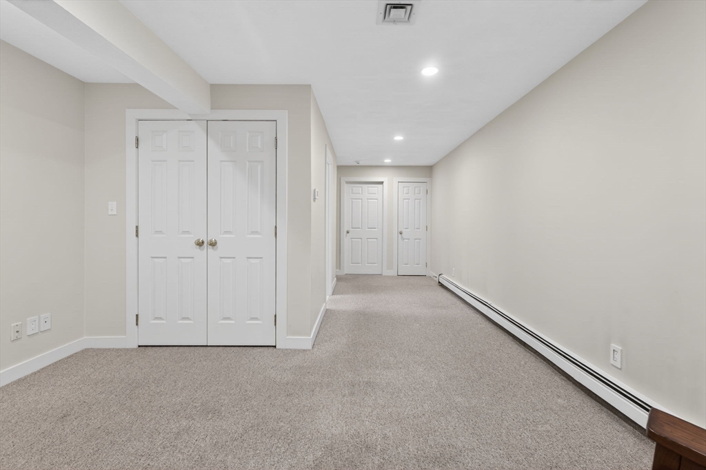 3 Worthington Green