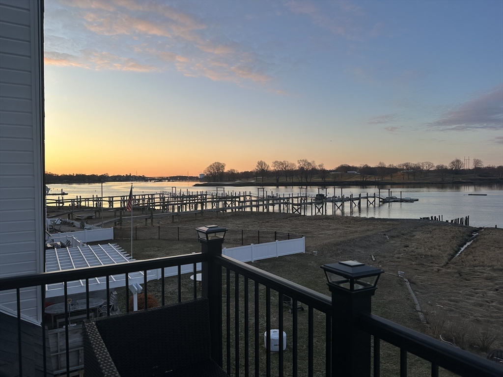 16 Fosters Point