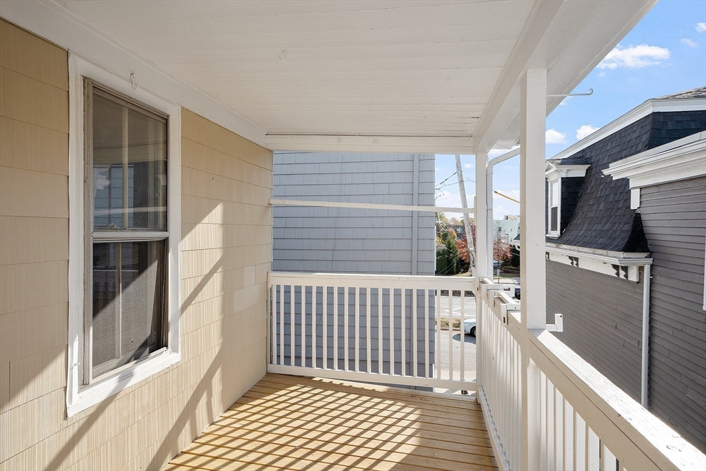 54 Bonair Street # 1B