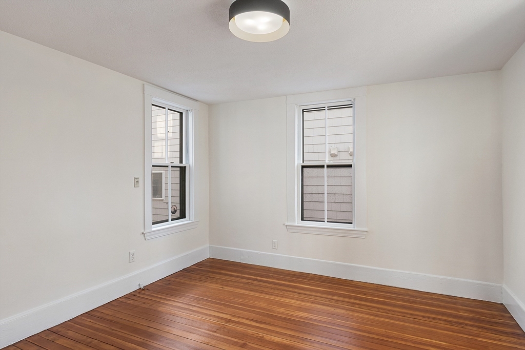 54 Bonair Street # 1B