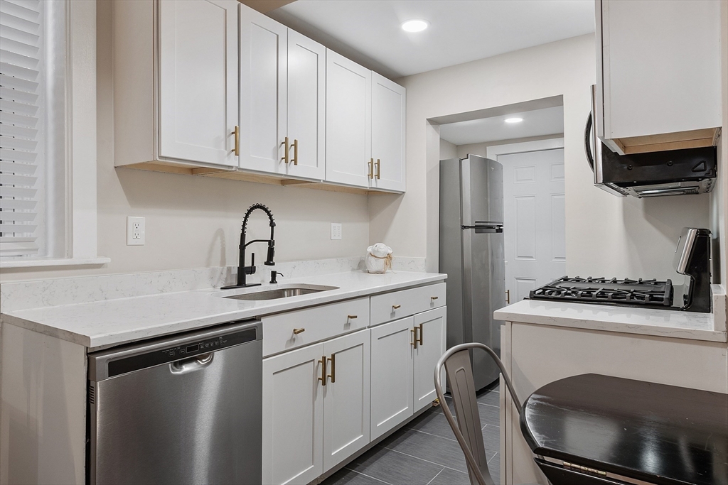 1 Hazel Street # 23L