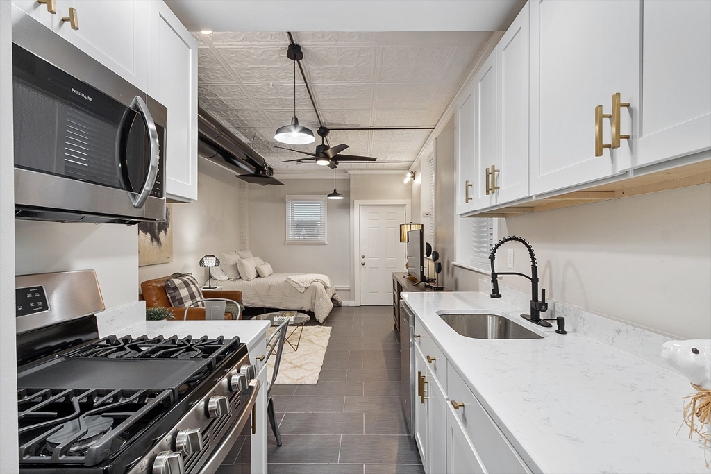 1 Hazel Street # 23L