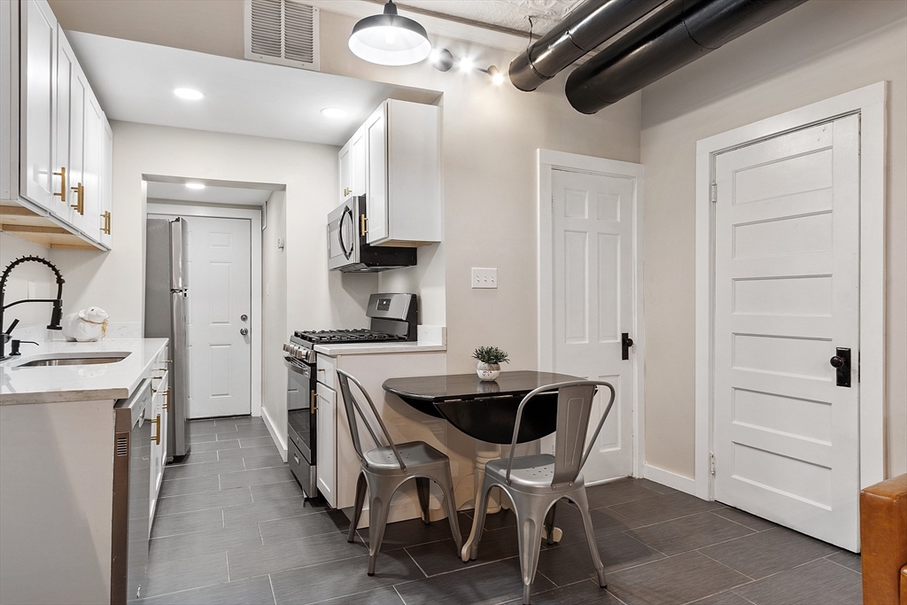 1 Hazel Street # 23L