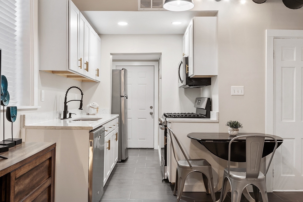 1 Hazel Street # 23L