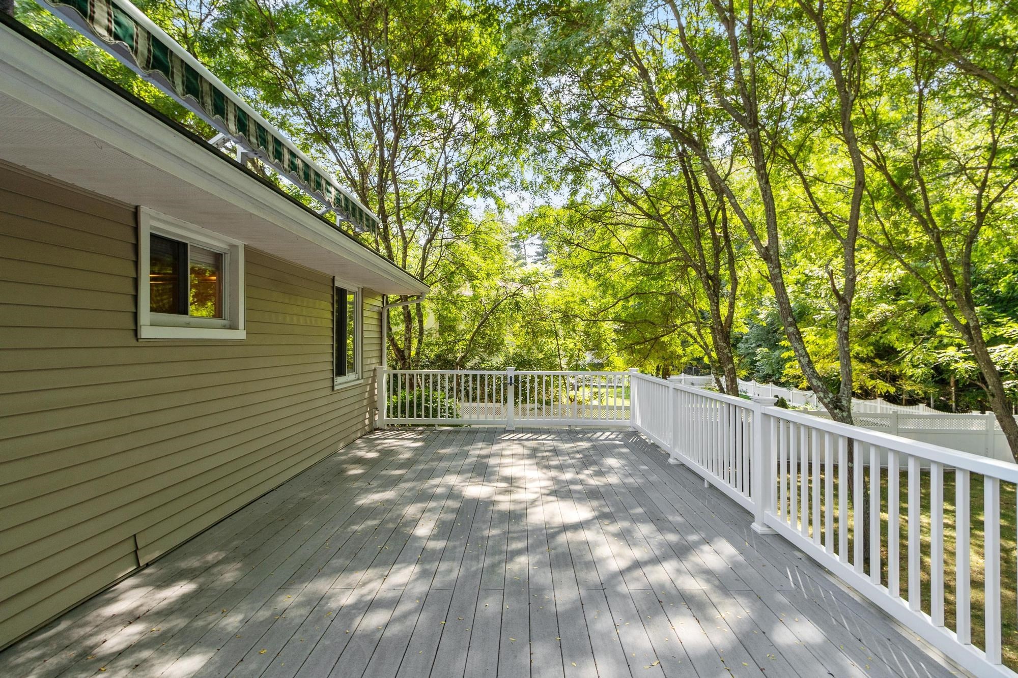 1 Standish Road