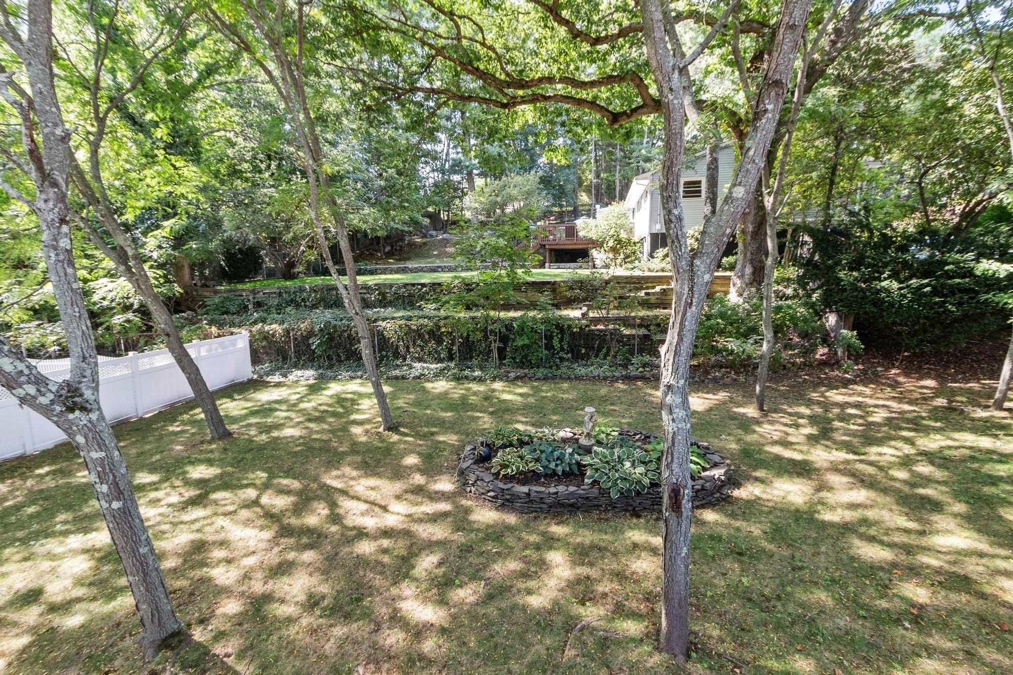 1 Standish Road