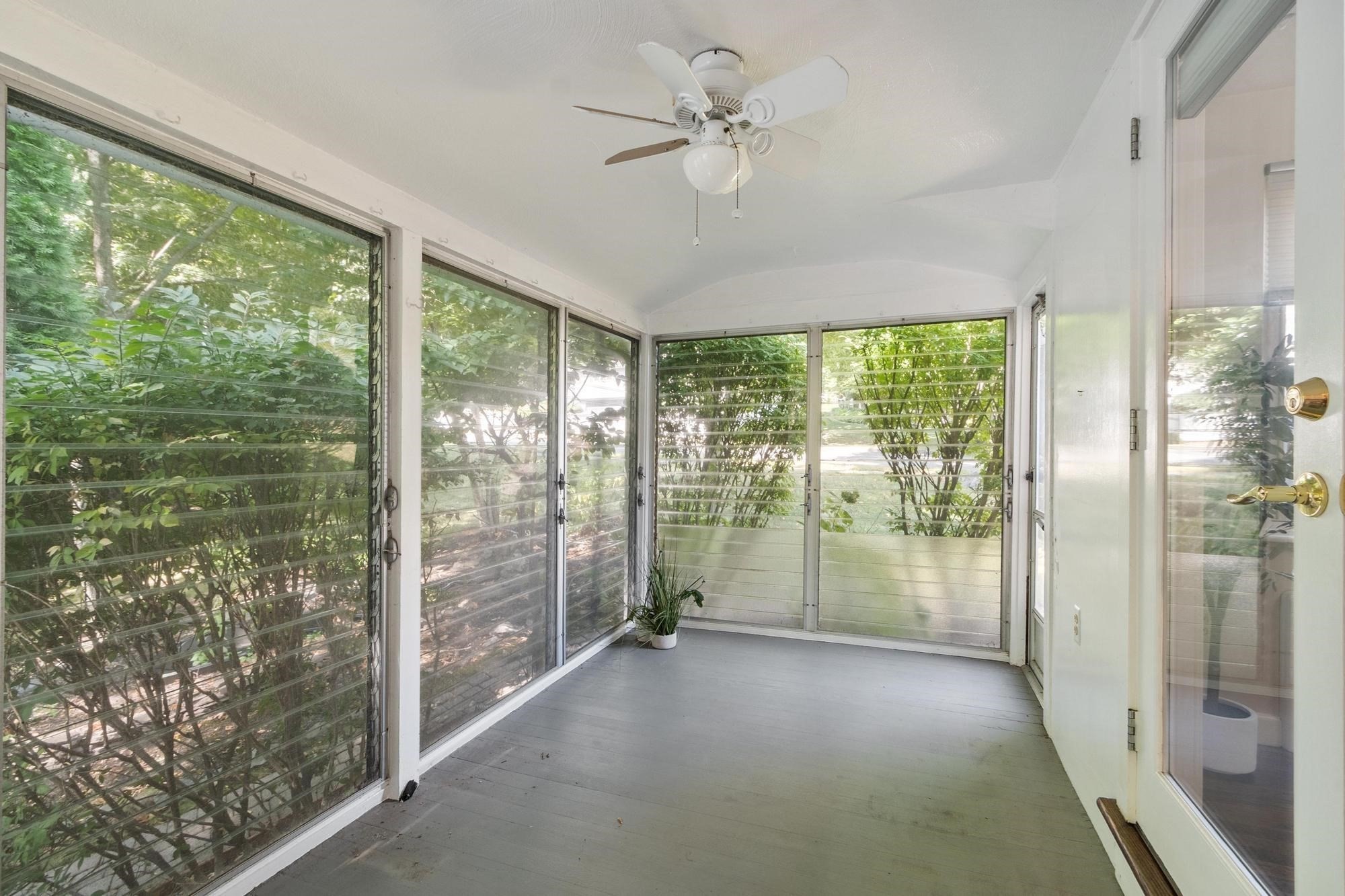 1 Standish Road