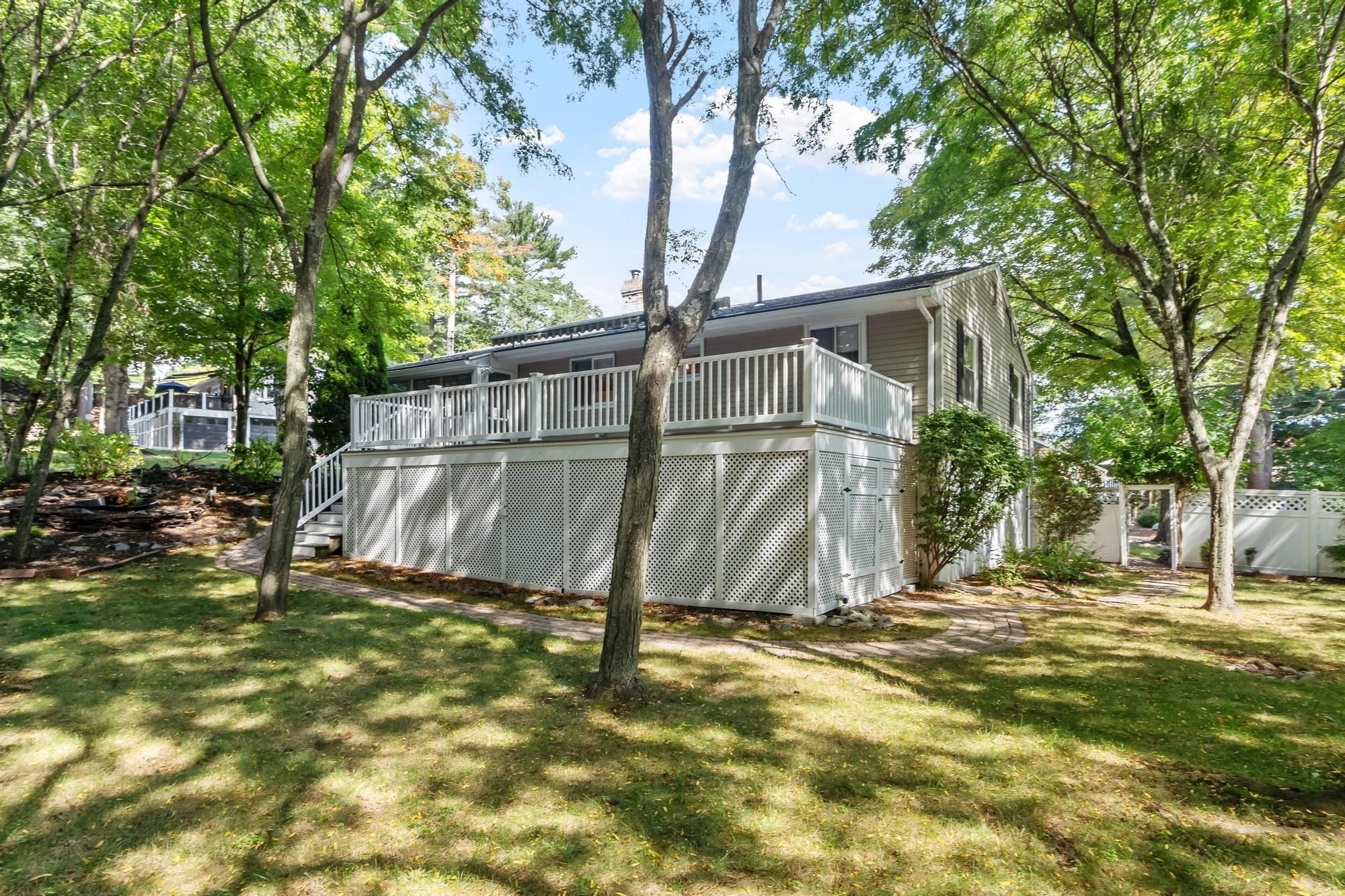 1 Standish Road