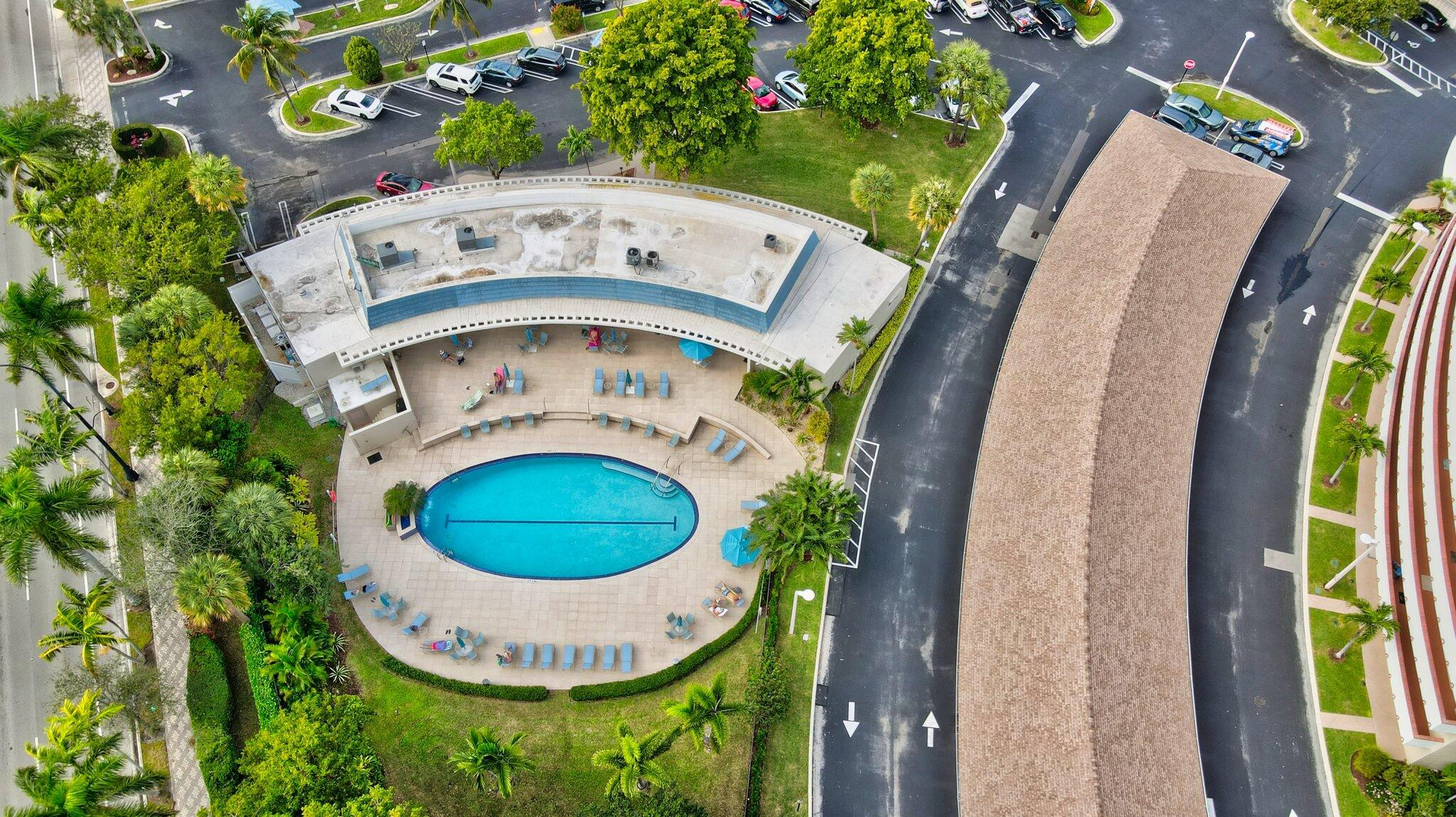 1523 E E Hillsboro Boulevard 533