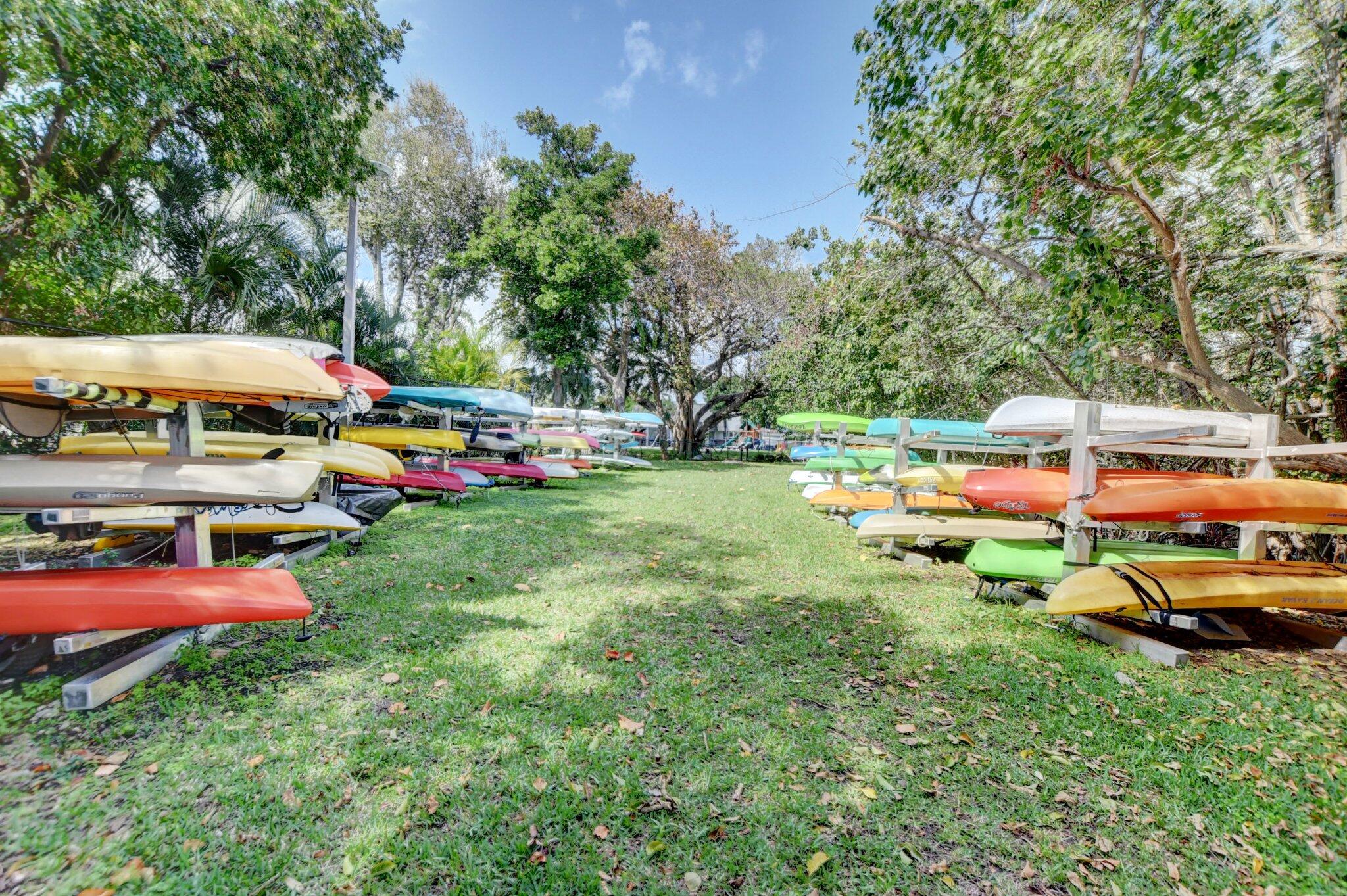 1523 E E Hillsboro Boulevard 533