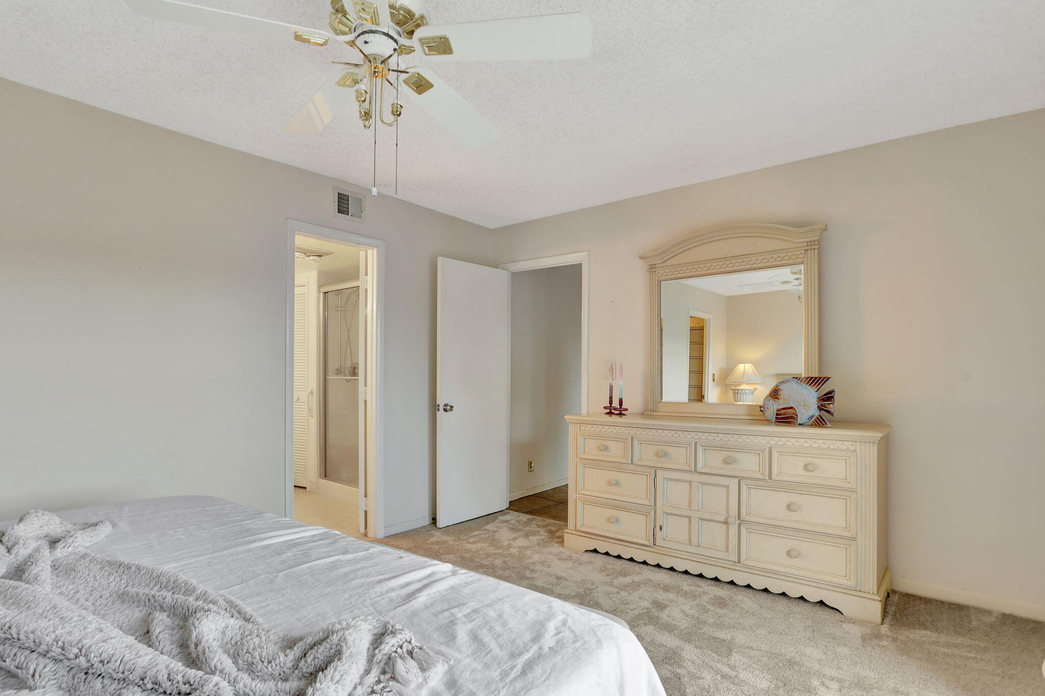 1523 E E Hillsboro Boulevard 533