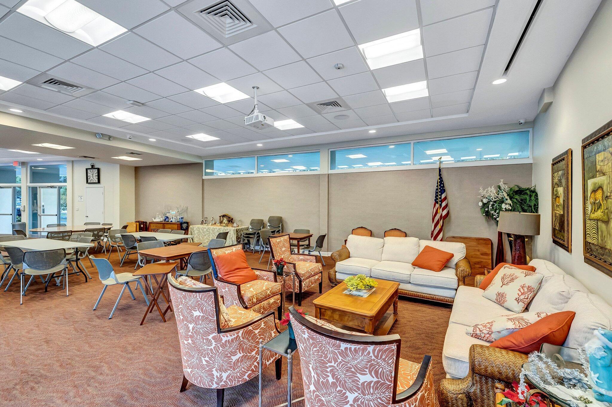 1523 E E Hillsboro Boulevard 533