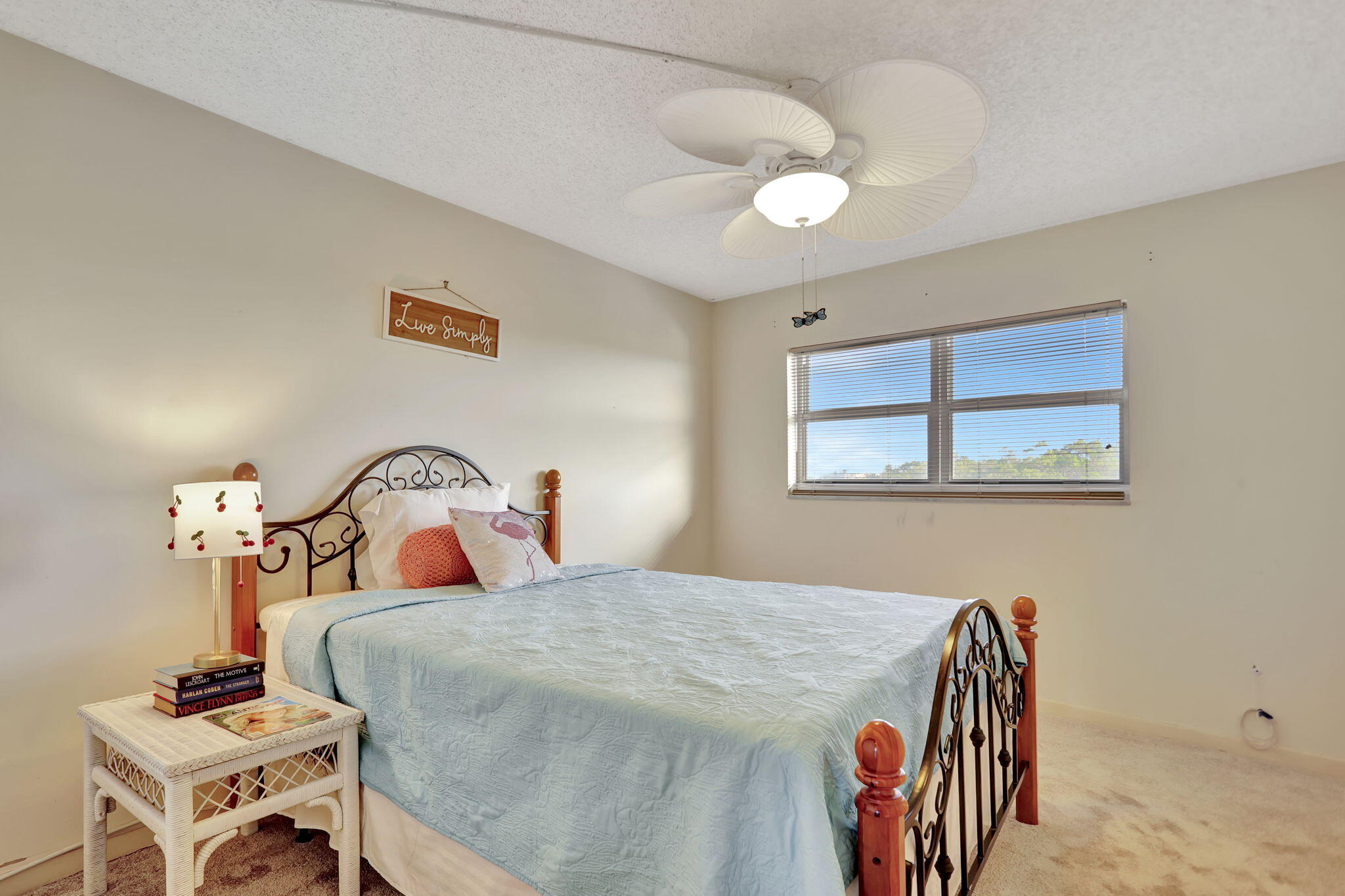 1523 E E Hillsboro Boulevard 533