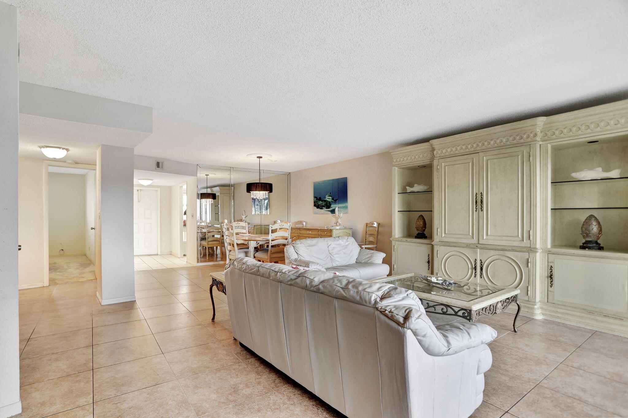 1523 E E Hillsboro Boulevard 533