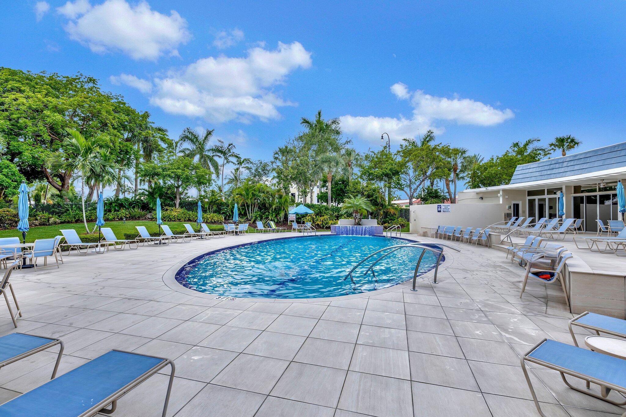 1523 E E Hillsboro Boulevard 533