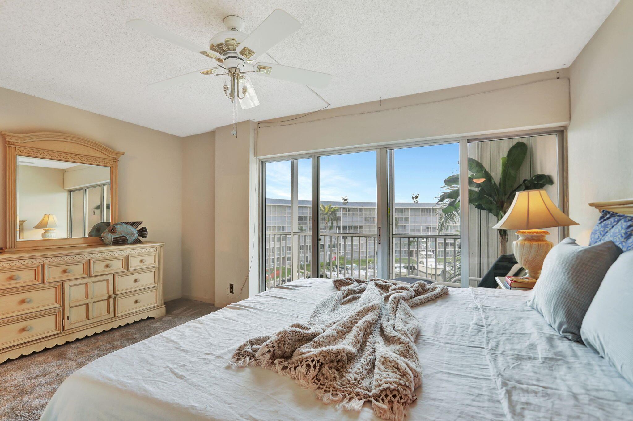 1523 E E Hillsboro Boulevard 533